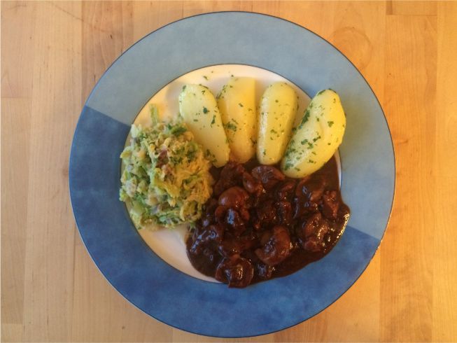 Kalbsnierchen mit Wirsing und Kartoffeln